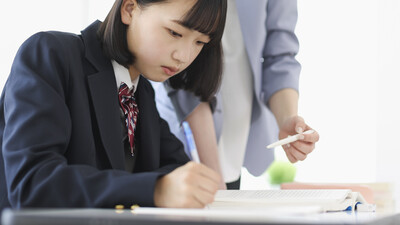 「選ばれる学校」になるための学生募集戦略とは？ | 船井総研の専門学校コンサル