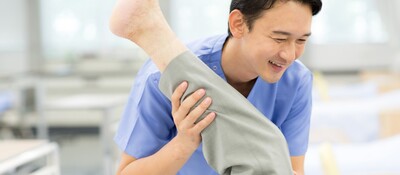 【介護経営】多職種連携でリハビリ職のADL向上・スキルを高める研修