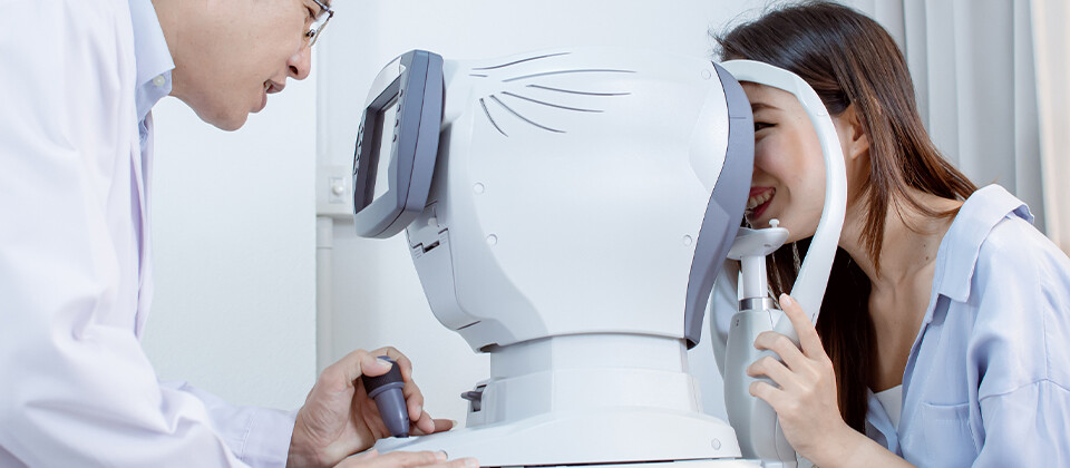 眼科クリニック経営|外来診療の待ち時間対策・診療効率化